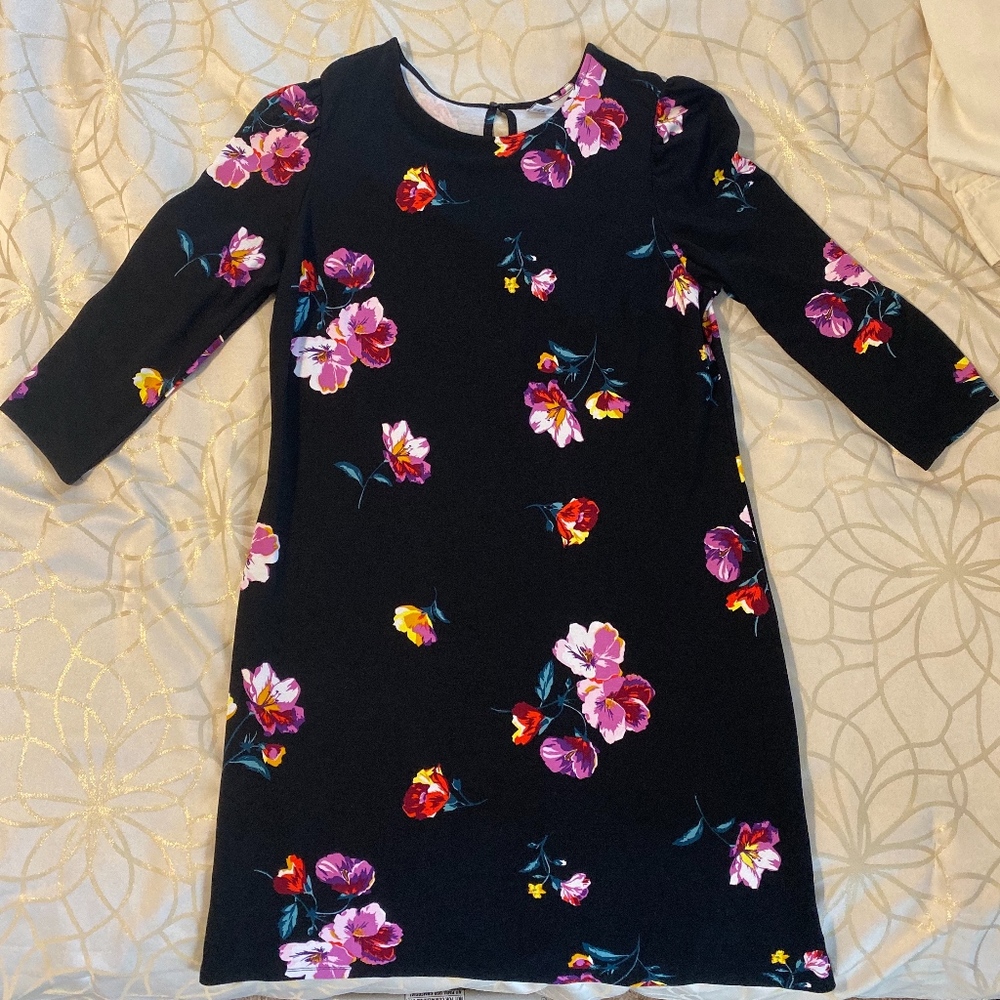 Black Floral Shift Dress